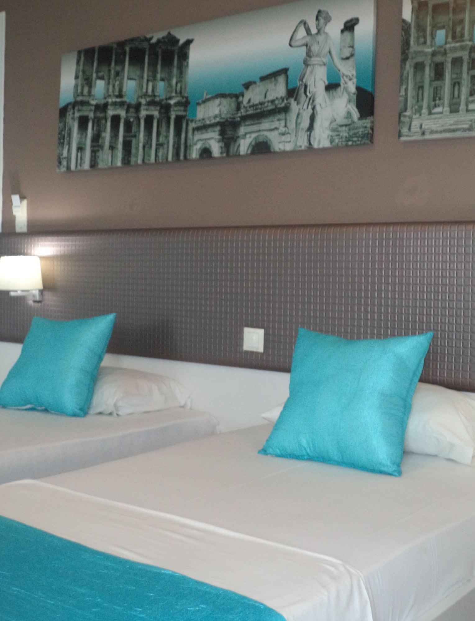 Blue Nest Hotel Тигаки Экстерьер фото